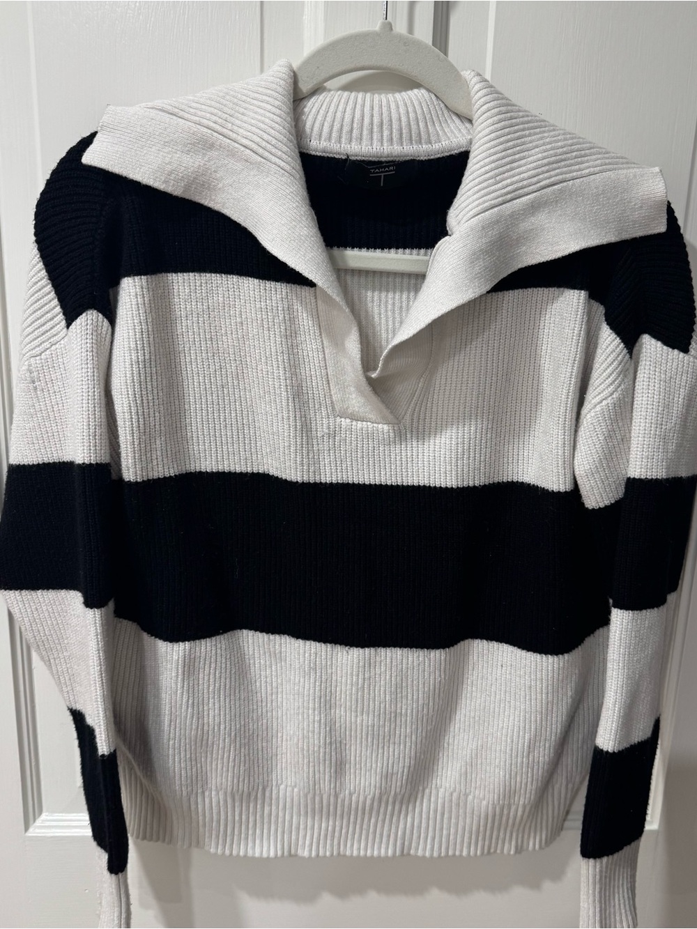 Tahari Black and White Striped V-Neck Pullover Sweater